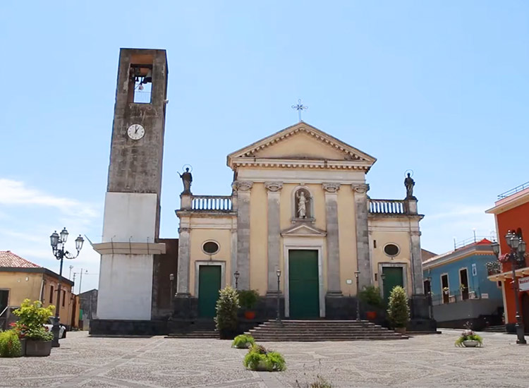 La Chiesa Madre a Santa Venerina Sicily Enjoy