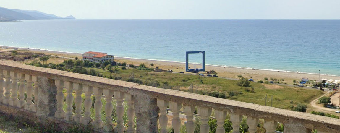 window on the sea of ​​reitano